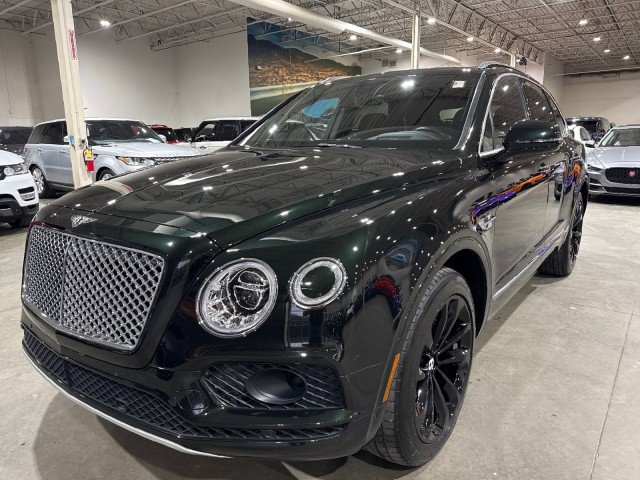 Used 2017 Bentley Bentayga image 22