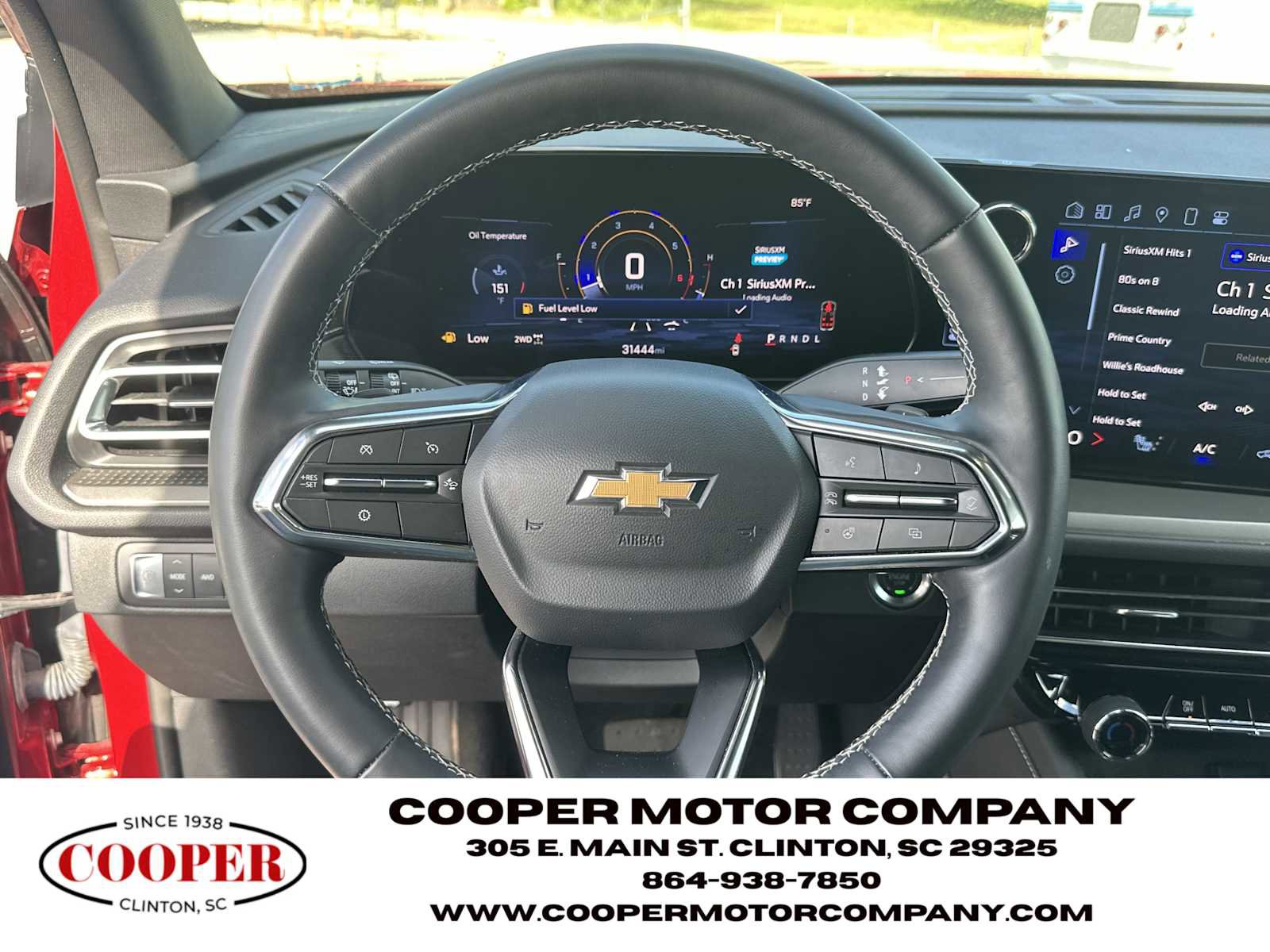 Used 2025 Chevrolet Traverse LT image 26