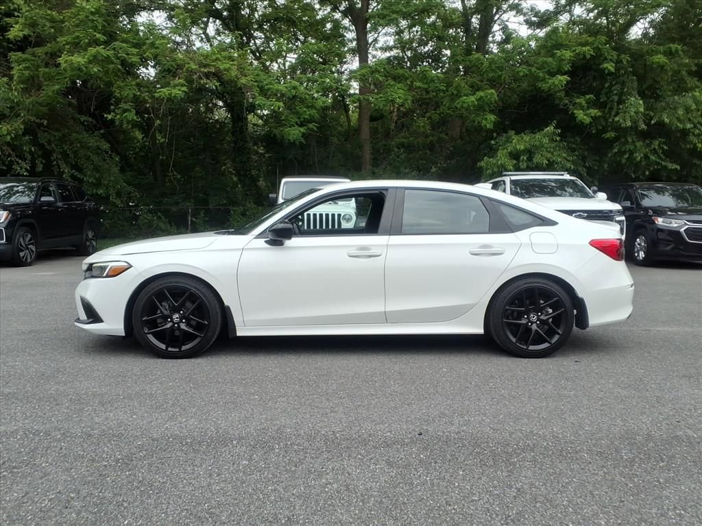Used 2023 Honda Civic Sport image 6