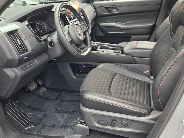 Used 2024 Nissan Pathfinder Rock Creek AWD/4WD image 16