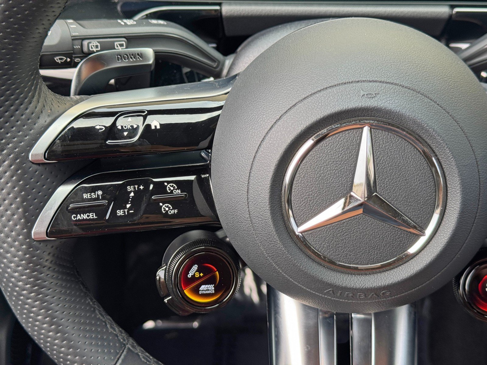 Used 2025 Mercedes-Benz GLA 35 AMG 4MATIC w/ AMG Aerodynamics Package image 22