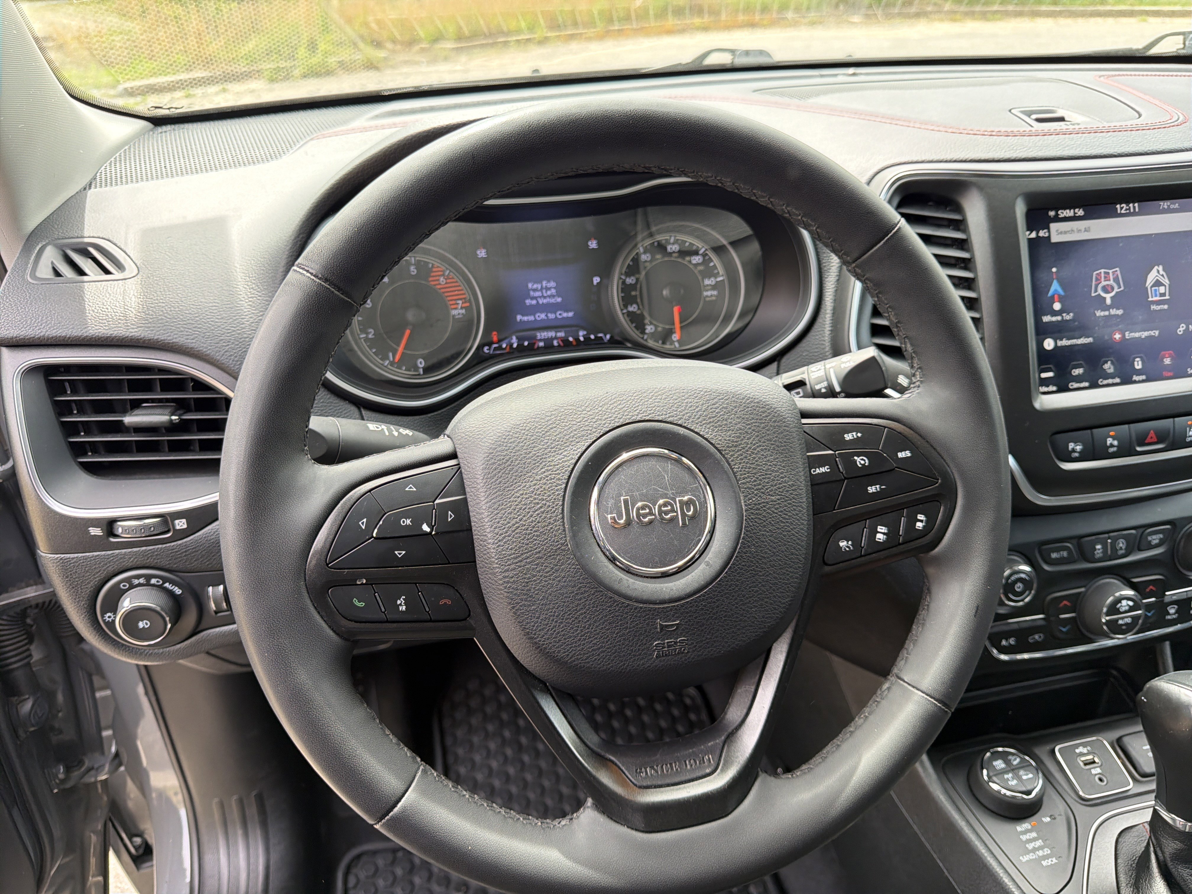 Used 2023 Jeep Cherokee Trailhawk image 23