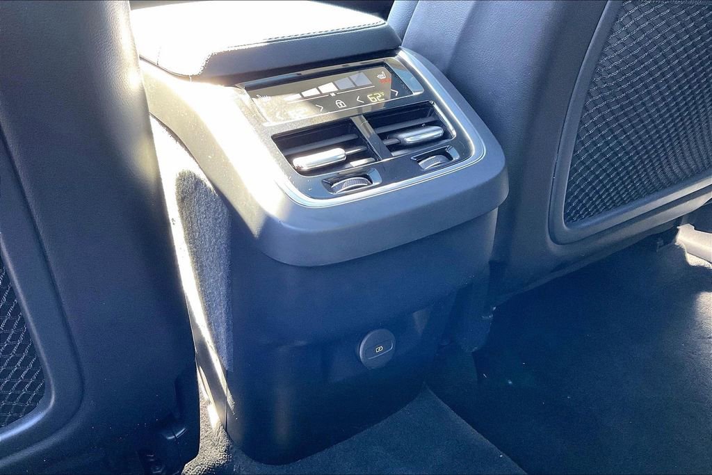 Certified 2023 Volvo XC90 B5 Core w/ Protection Package Premier image 10