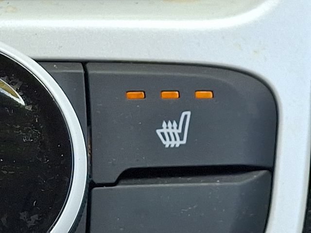 Certified 2026 Hyundai Venue SEL FWD image 24