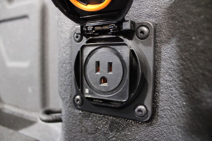 Used 2025 GMC Sierra 1500 Denali w/ Denali Reserve Package image 17