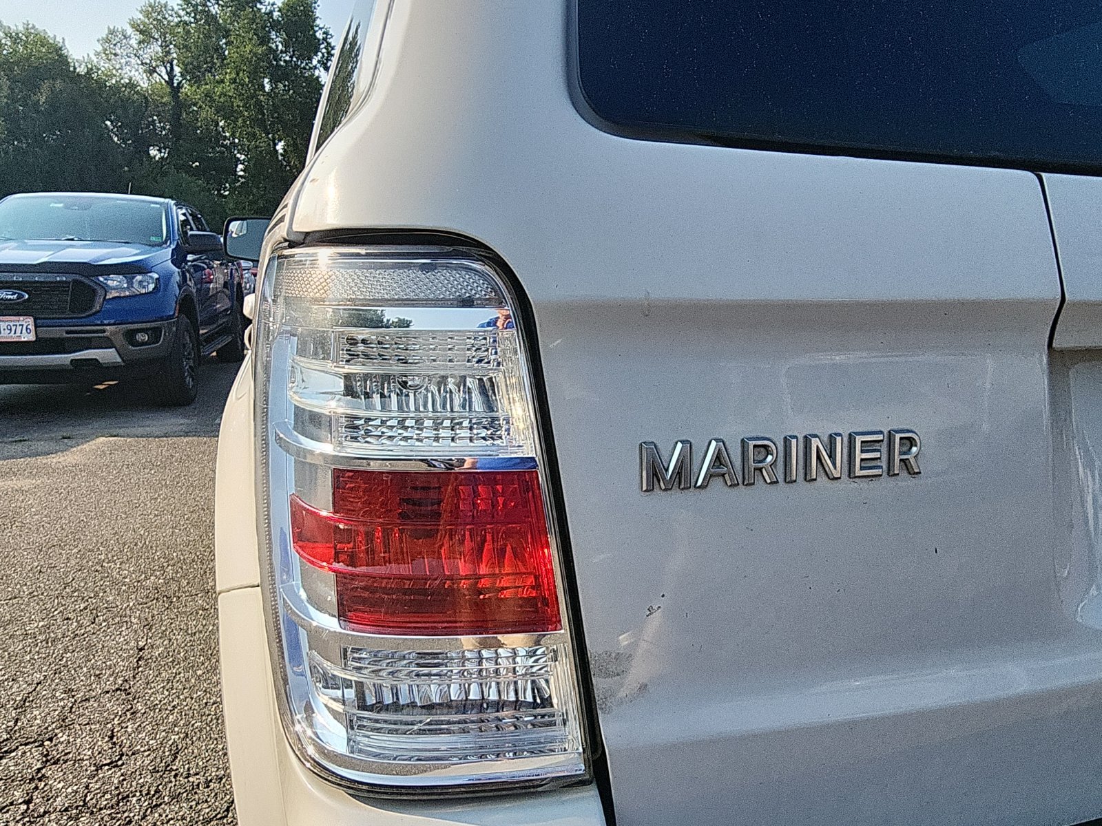 Used 2010 Mercury Mariner 2WD image 10