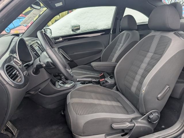 Used 2013 Volkswagen Beetle 2.0T FWD image 7