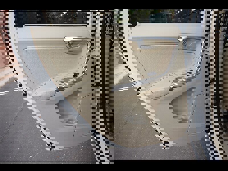 Used 2014 Volvo XC60 T6 image 20