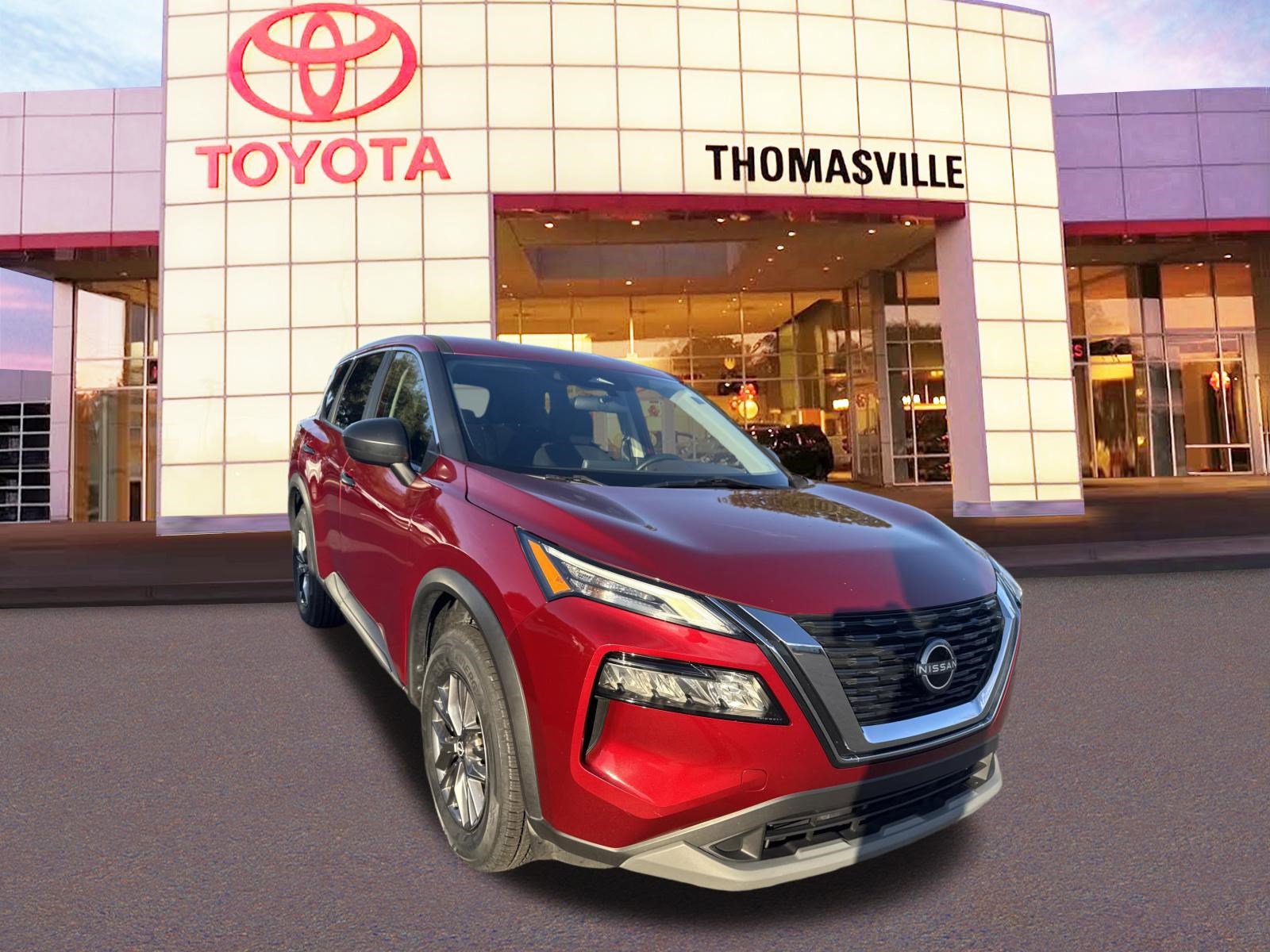 Used 2023 Nissan Rogue S image 3