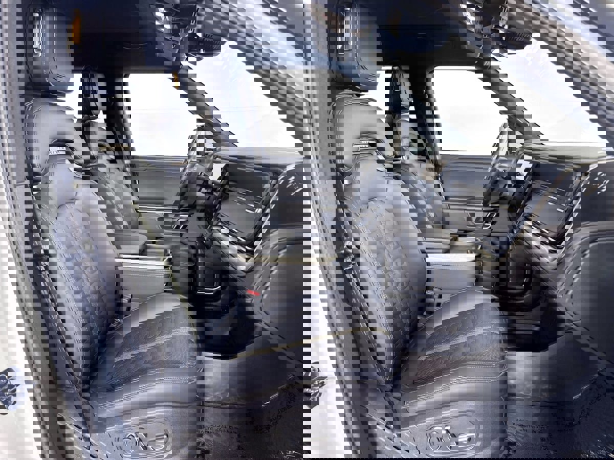 Used 2024 Rivian R1S Adventure image 33