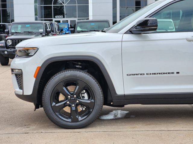 New 2026 Jeep Grand Cherokee L Limited w/ Limited Altitude Package AWD/4WD image 6