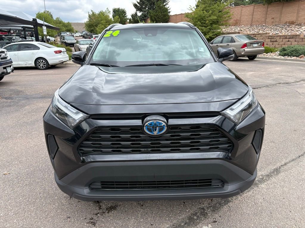 Used 2024 Toyota RAV4 XLE image 4