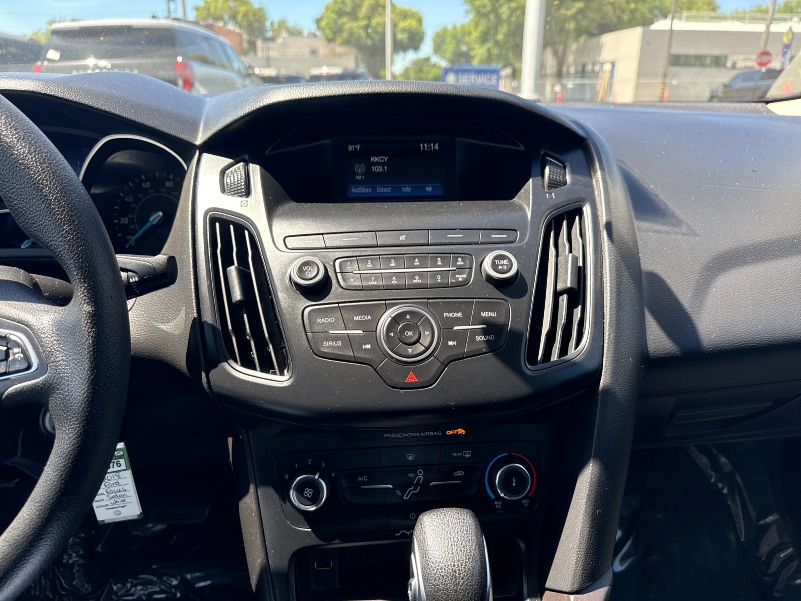 Used 2018 Ford Focus SE FWD image 18
