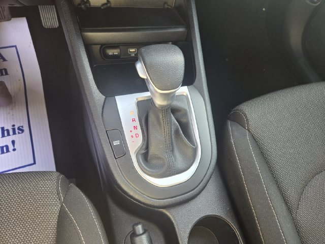 Used 2024 Kia Forte LXS FWD image 11