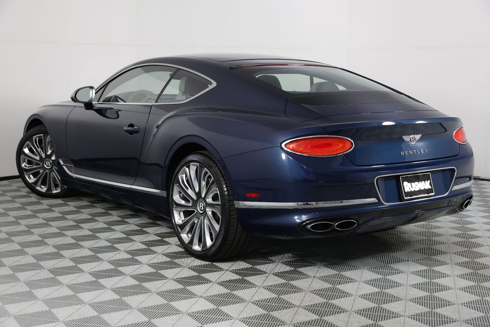 Used 2024 Bentley Continental GT Mulliner AWD/4WD image 3