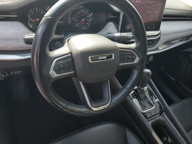 Used 2022 Jeep Compass Latitude w/ Sun and Sound Group AWD/4WD image 19