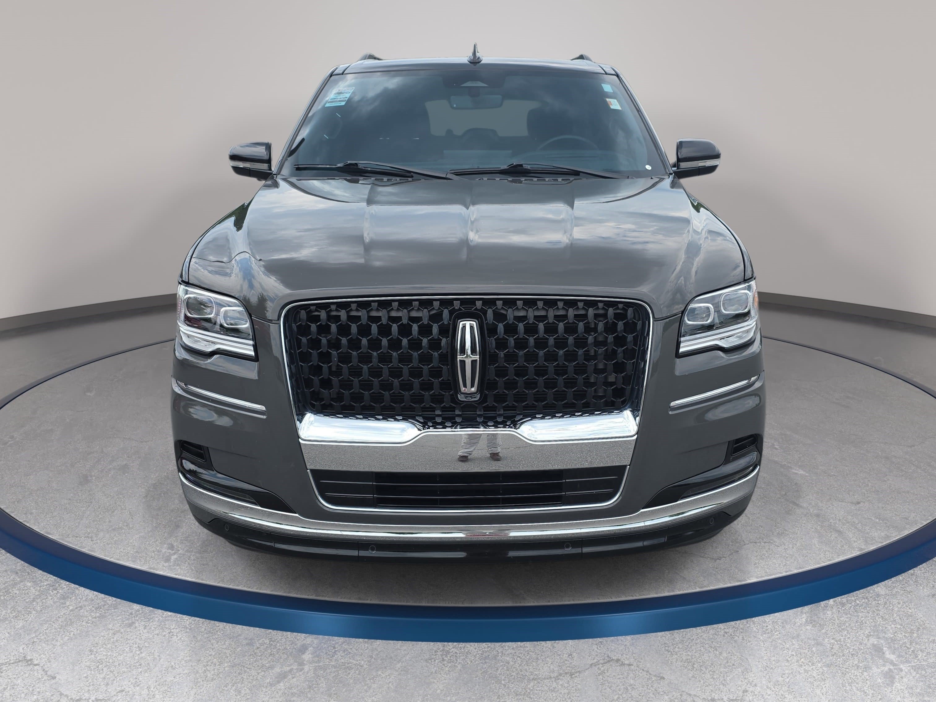 Certified 2024 Lincoln Navigator Black Label AWD/4WD image 2
