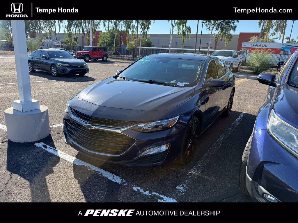 Used 2025 Chevrolet Malibu LT w/ Sport Edition