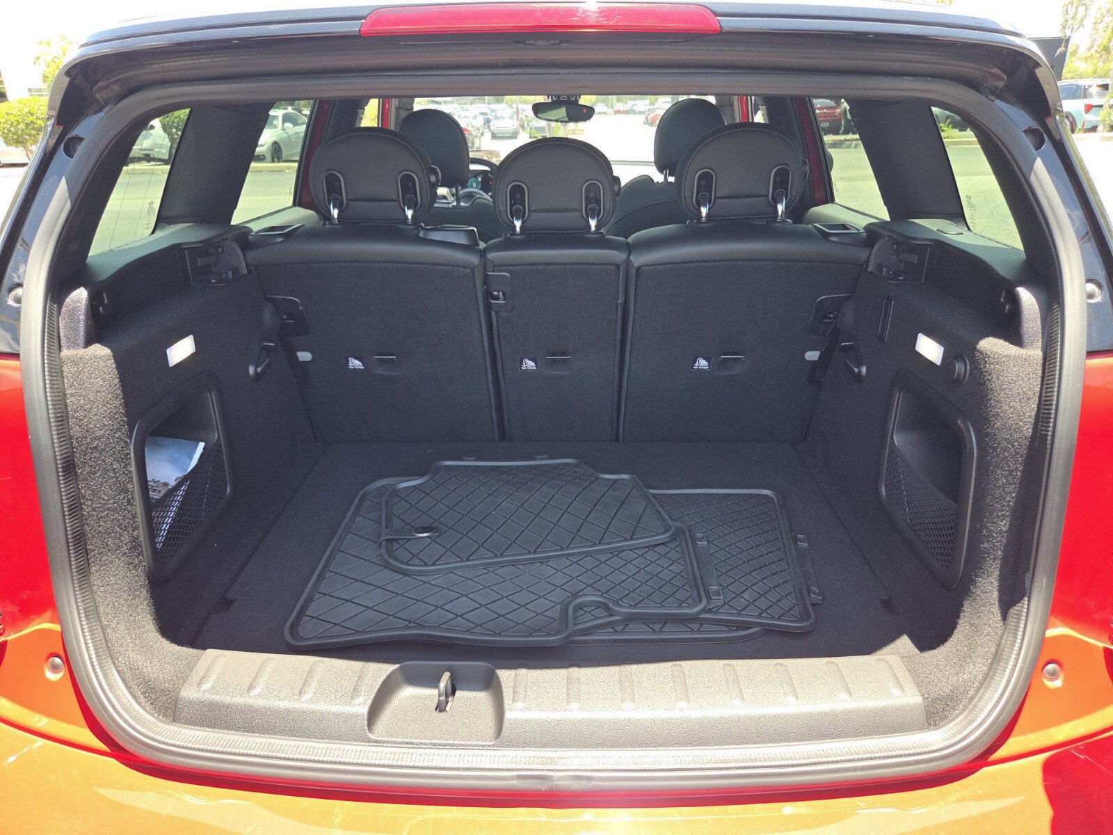 Certified 2024 MINI Cooper Clubman S FWD image 15