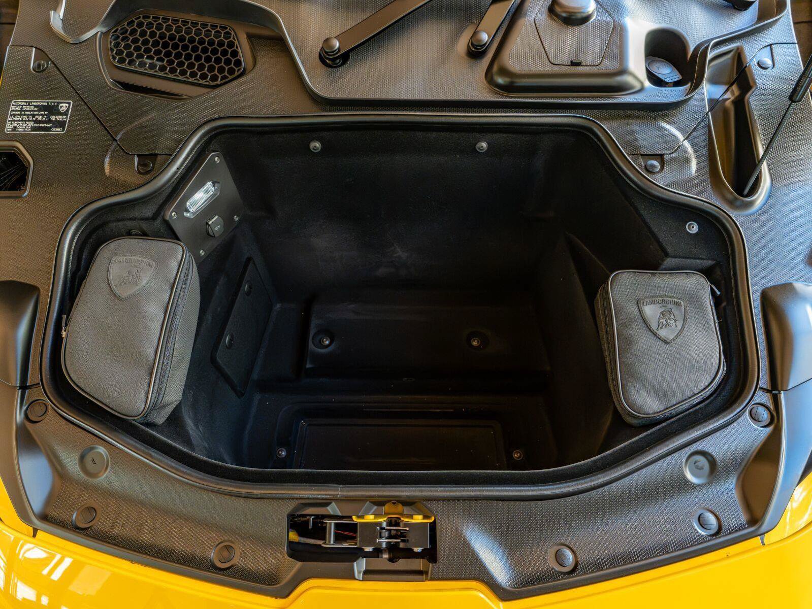 Used 2026 Lamborghini Temerario AWD/4WD image 26