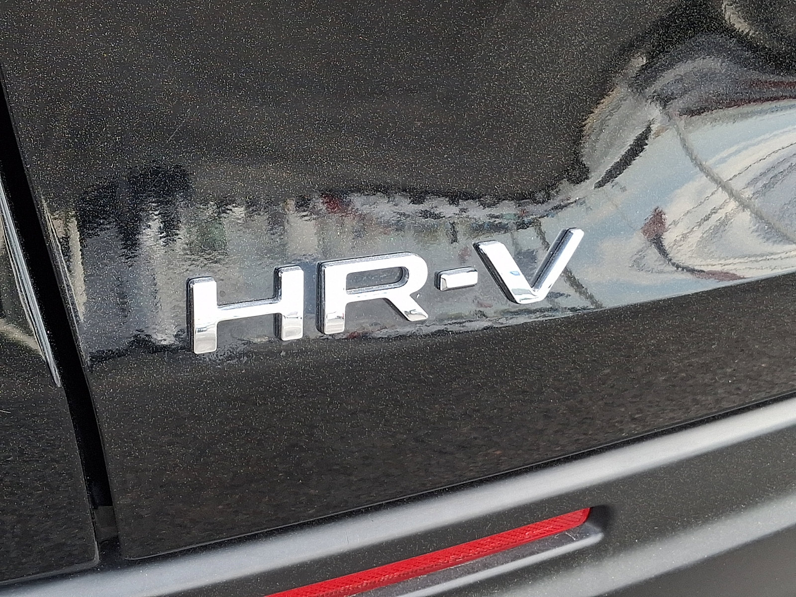 Used 2025 Honda HR-V Sport image 30
