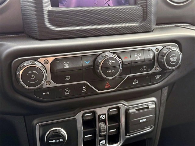Used 2023 Jeep Gladiator Sport image 18