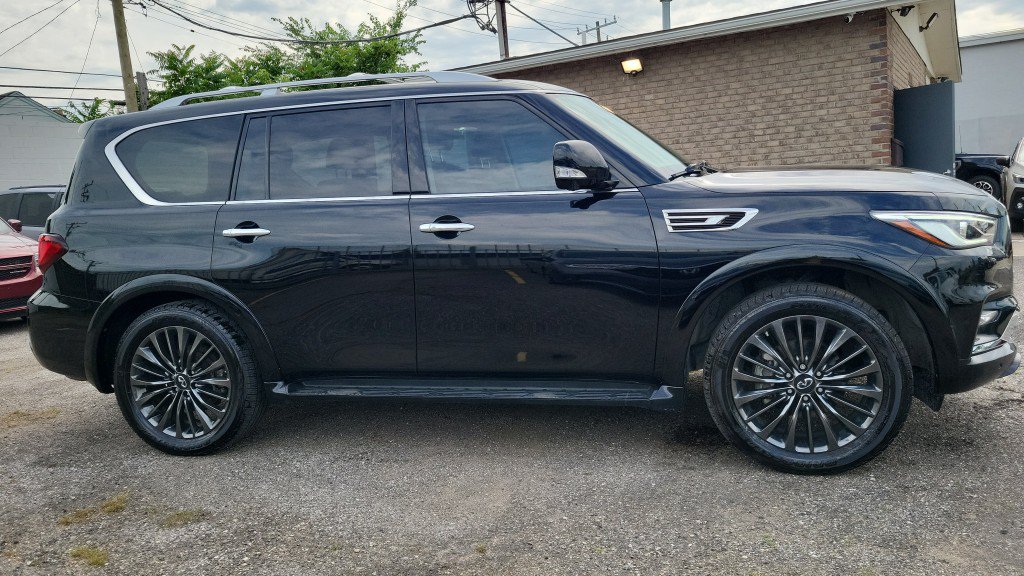 Used 2023 INFINITI QX80 Premium Select w/ All-Season Package AWD/4WD image 6