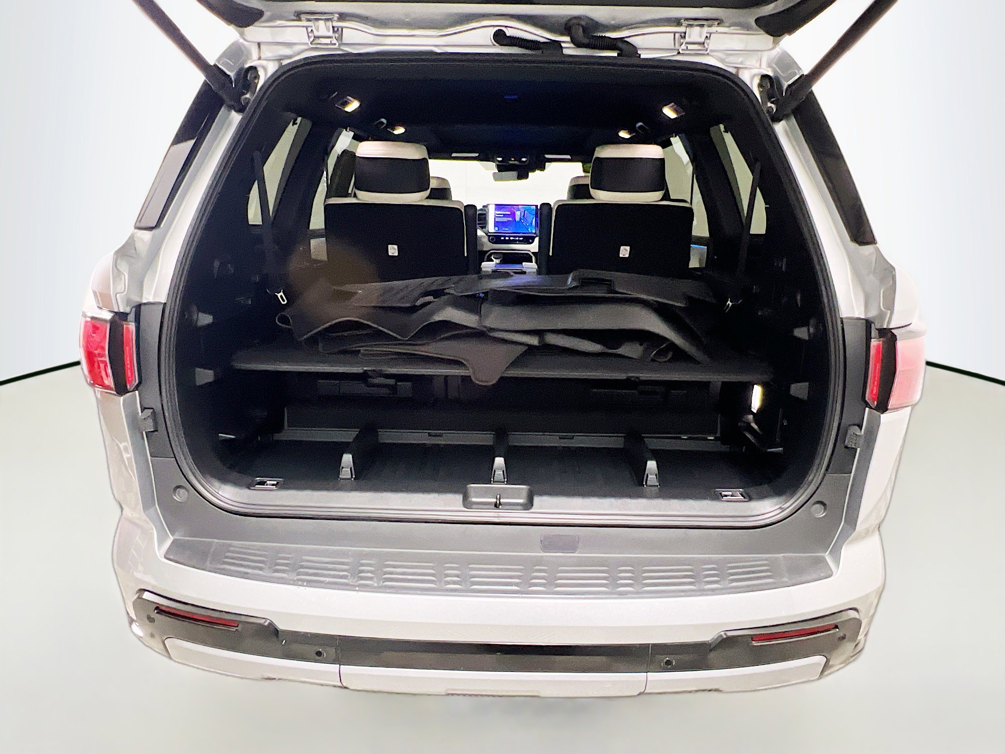 Used 2023 Toyota Sequoia Capstone image 34