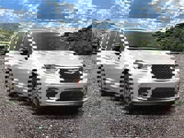 New 2026 Chrysler Pacifica Select image 5