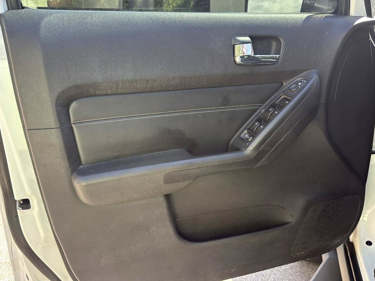 Used 2009 HUMMER H3T AWD/4WD image 14