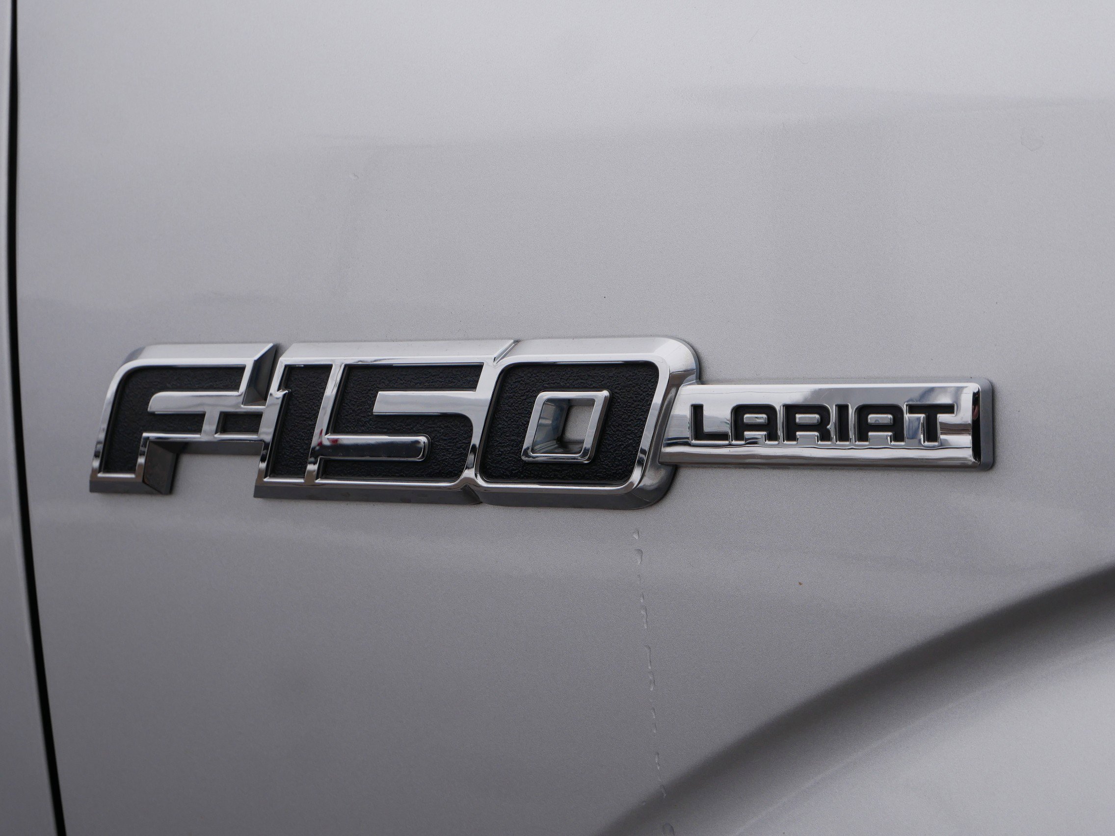 Used 2012 Ford F150 Lariat w/ Lariat Chrome Pkg image 5