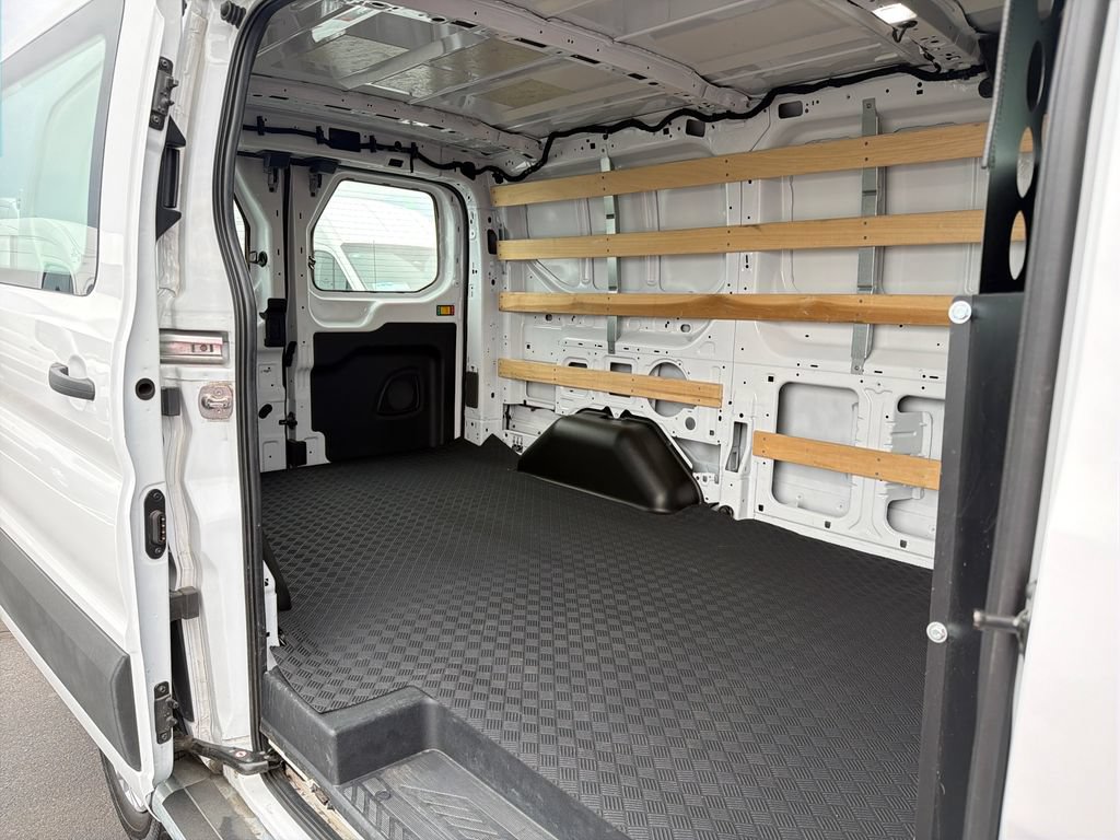 Used 2025 Ford Transit 250 Low Roof w/ Exterior Upgrade Package RWD image 19