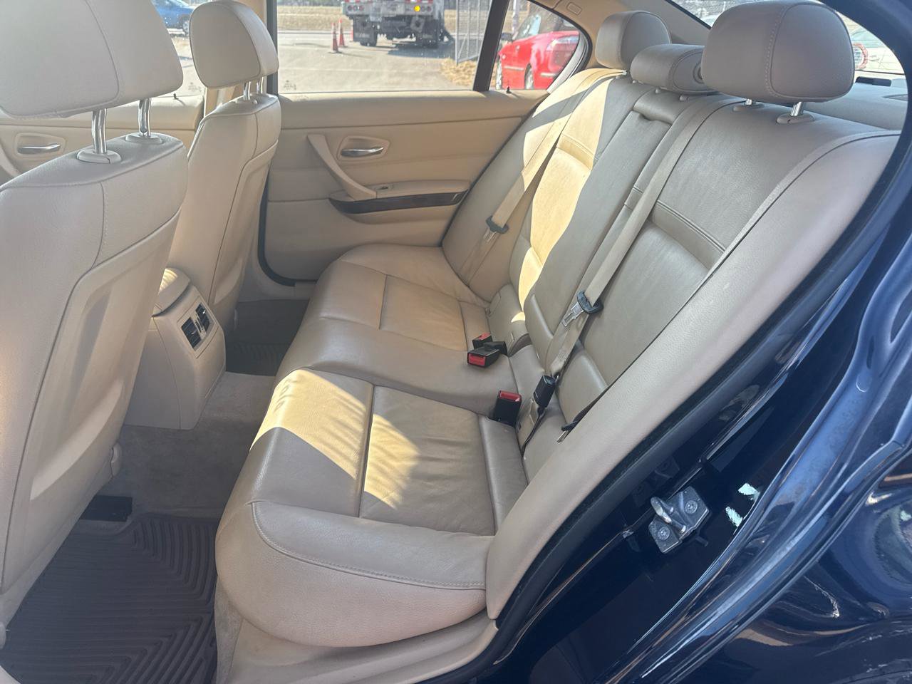 Used 2010 BMW 335i xDrive Sedan AWD/4WD image 11