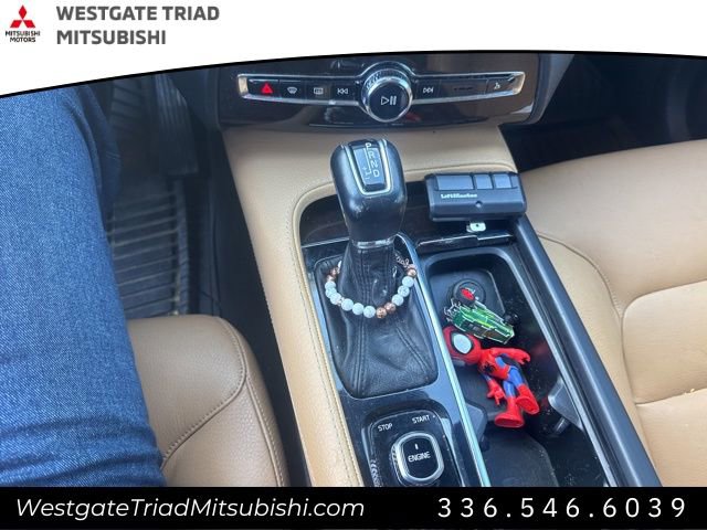 Used 2016 Volvo XC90 T6 Momentum w/ Momentum Plus Package image 14