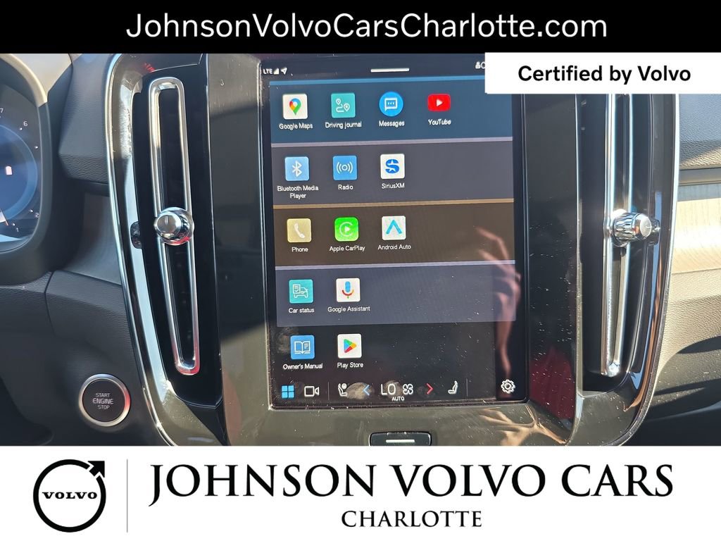Used 2025 Volvo XC40 B5 Core image 22