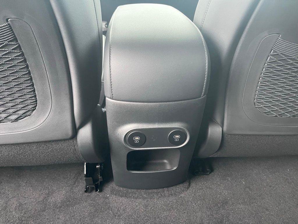 New 2025 Hyundai Ioniq 5 SEL AWD/4WD image 13
