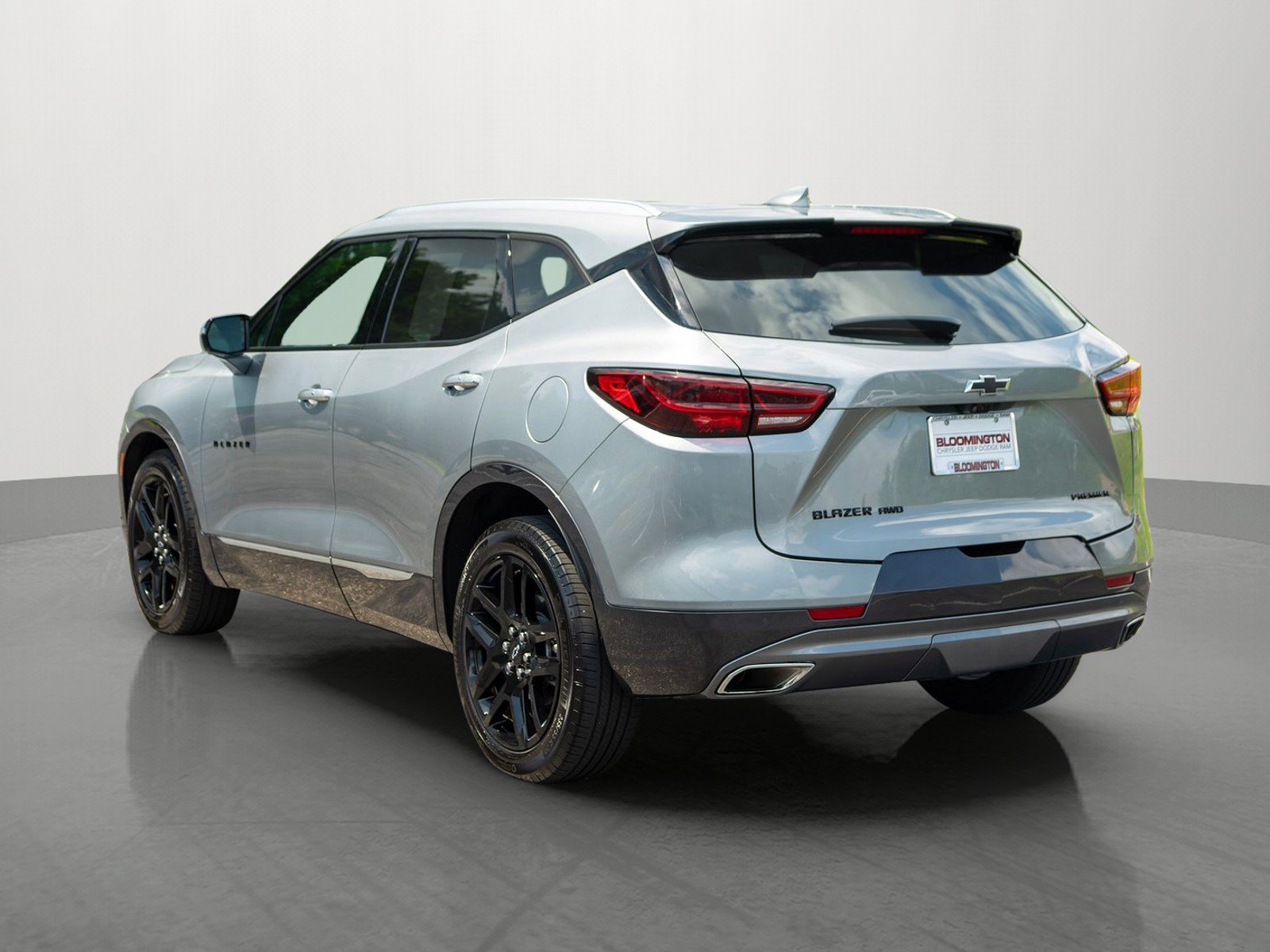 Used 2023 Chevrolet Blazer Premier w/ Driver Confidence II Package AWD/4WD image 5
