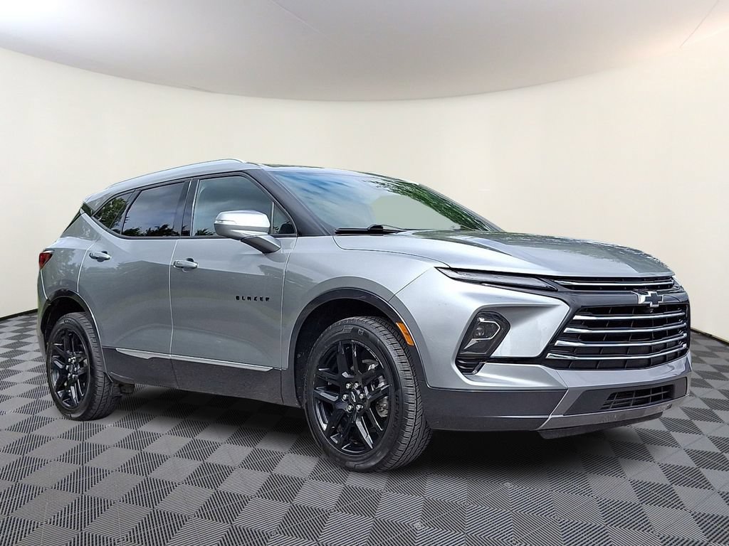 Used 2023 Chevrolet Blazer Premier w/ Driver Confidence II Package AWD/4WD image 1