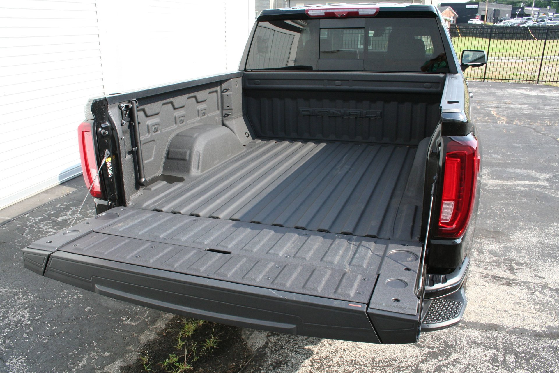 Used 2024 GMC Sierra 1500 Denali w/ Denali Reserve Package image 31