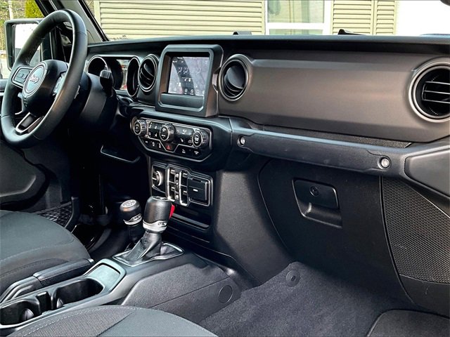 Used 2023 Jeep Gladiator Sport image 17