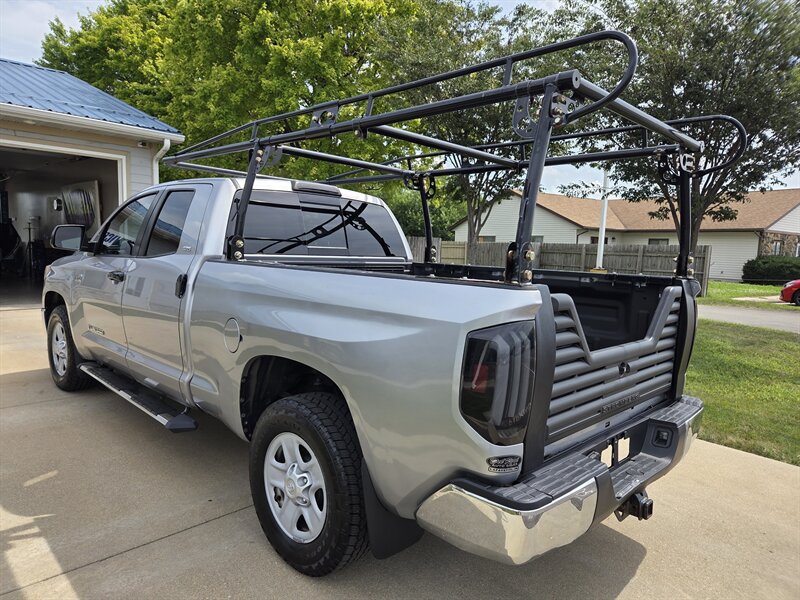 Used 2018 Toyota Tundra SR5 w/ SR5 Upgrade Package RWD image 5