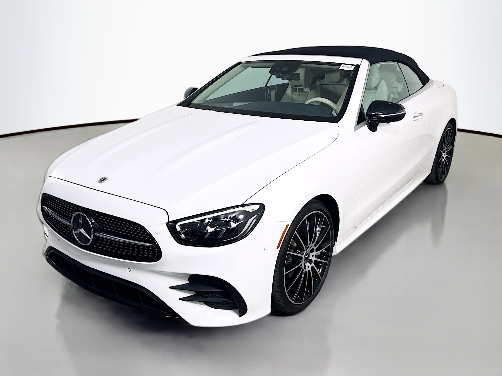 Used 2022 Mercedes-Benz E 450 Cabriolet image 4