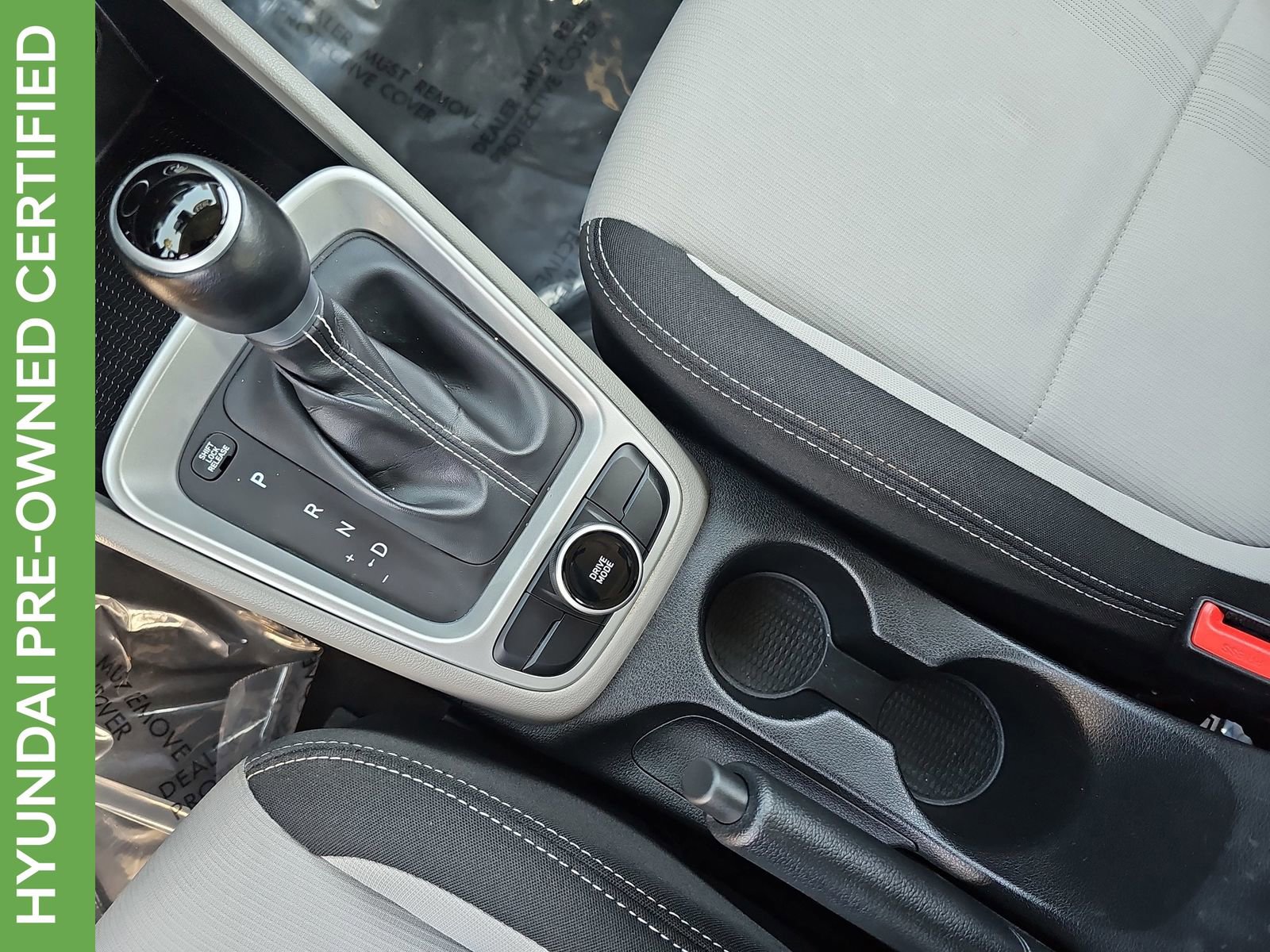 Certified 2023 Hyundai Venue SEL FWD image 25