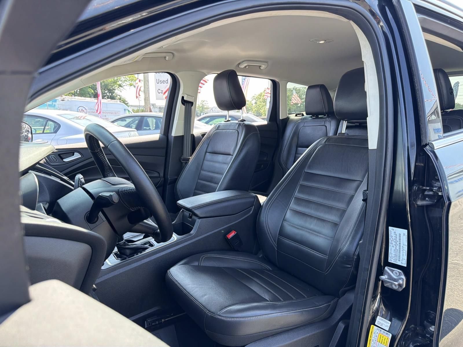 Used 2018 Ford Escape SEL AWD/4WD image 20