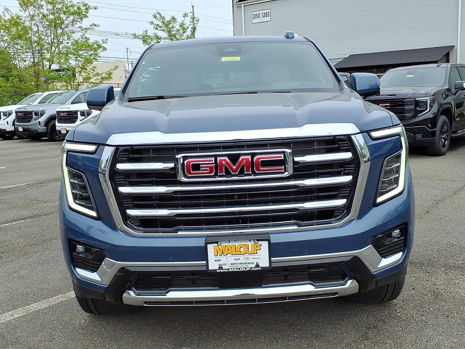New 2026 GMC Yukon XL Elevation w/ Elevation Premium Package AWD/4WD image 2