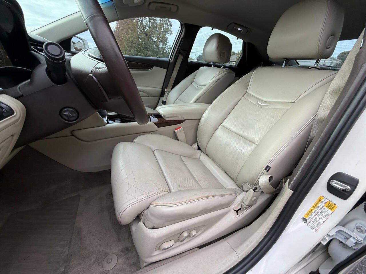Used 2014 Cadillac XTS Premium FWD image 10