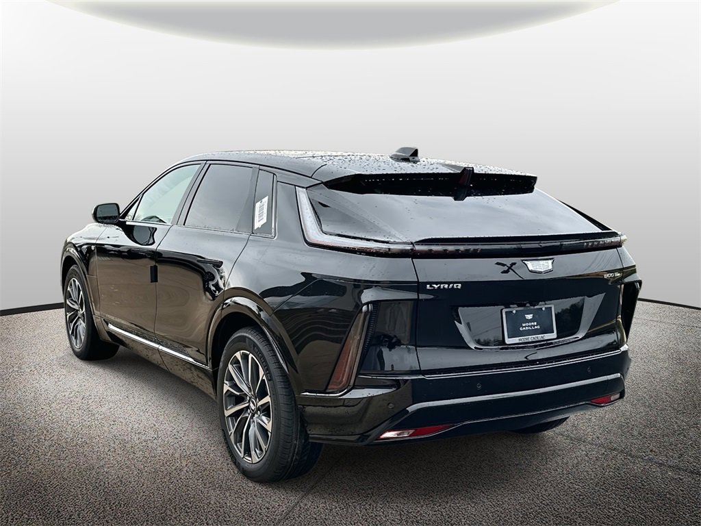 New 2025 Cadillac Lyriq Sport image 4