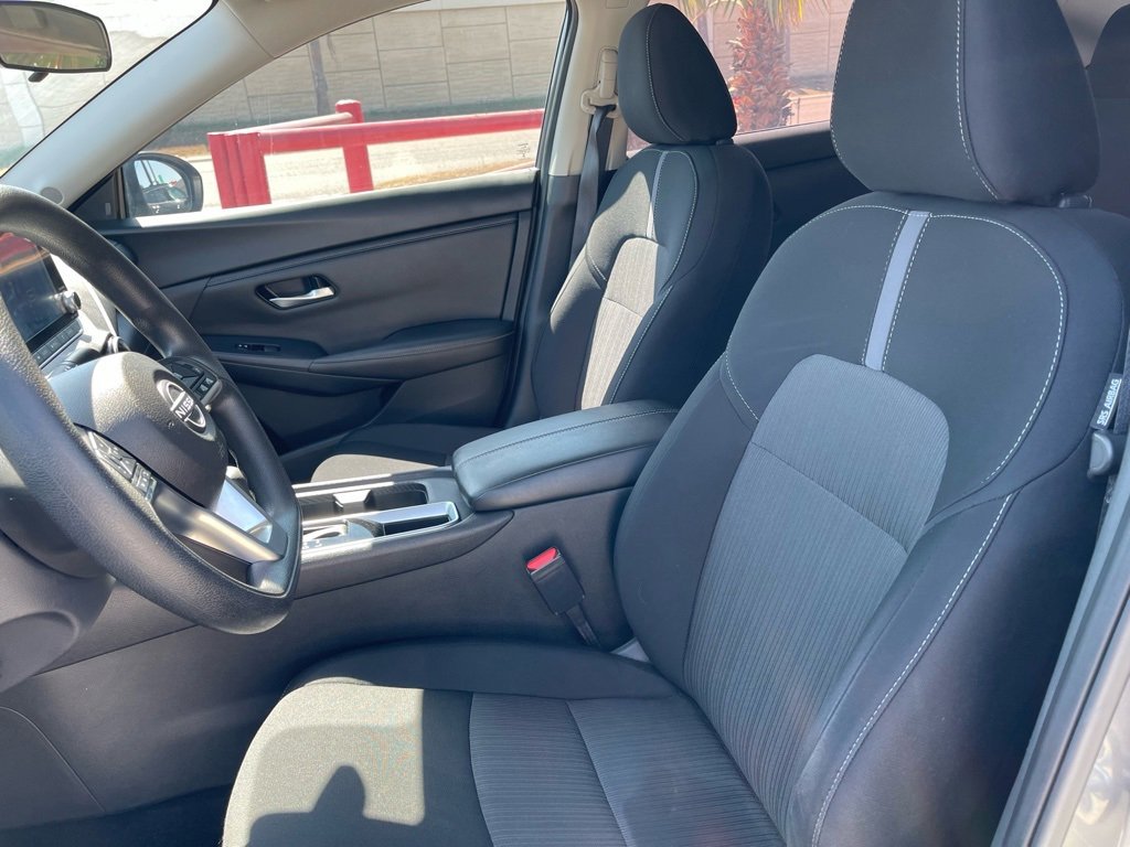 Used 2024 Nissan Sentra SV image 18