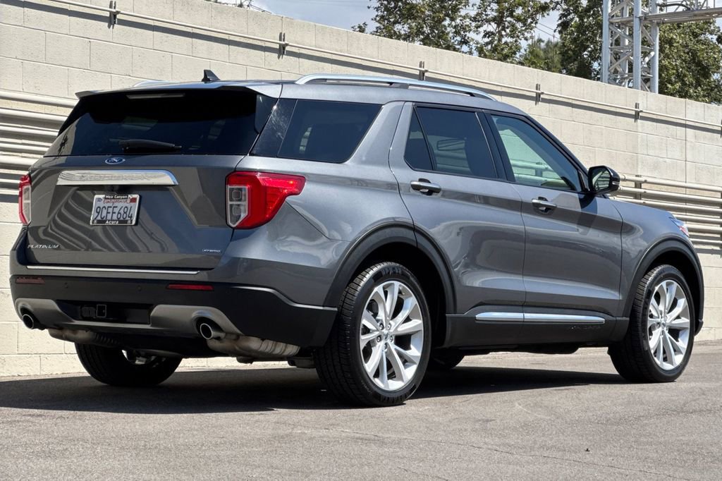Used 2022 Ford Explorer Platinum w/ Class IV Trailer Tow Package image 7