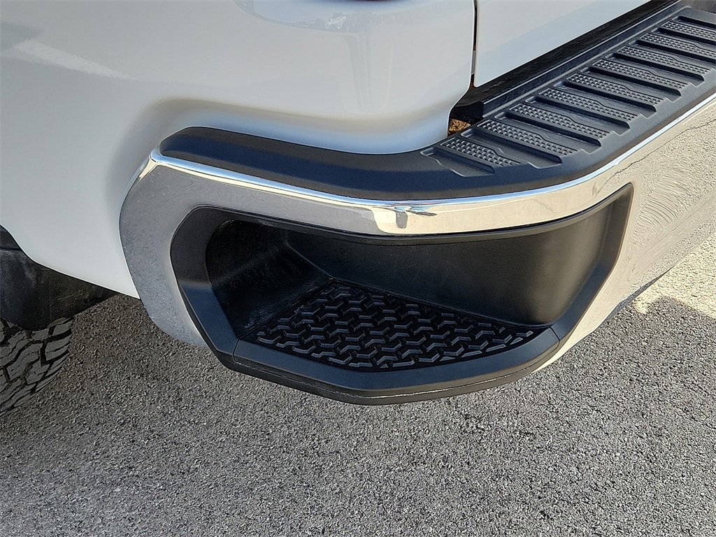 Used 2024 Chevrolet Silverado 2500 LT w/ Convenience Package image 10